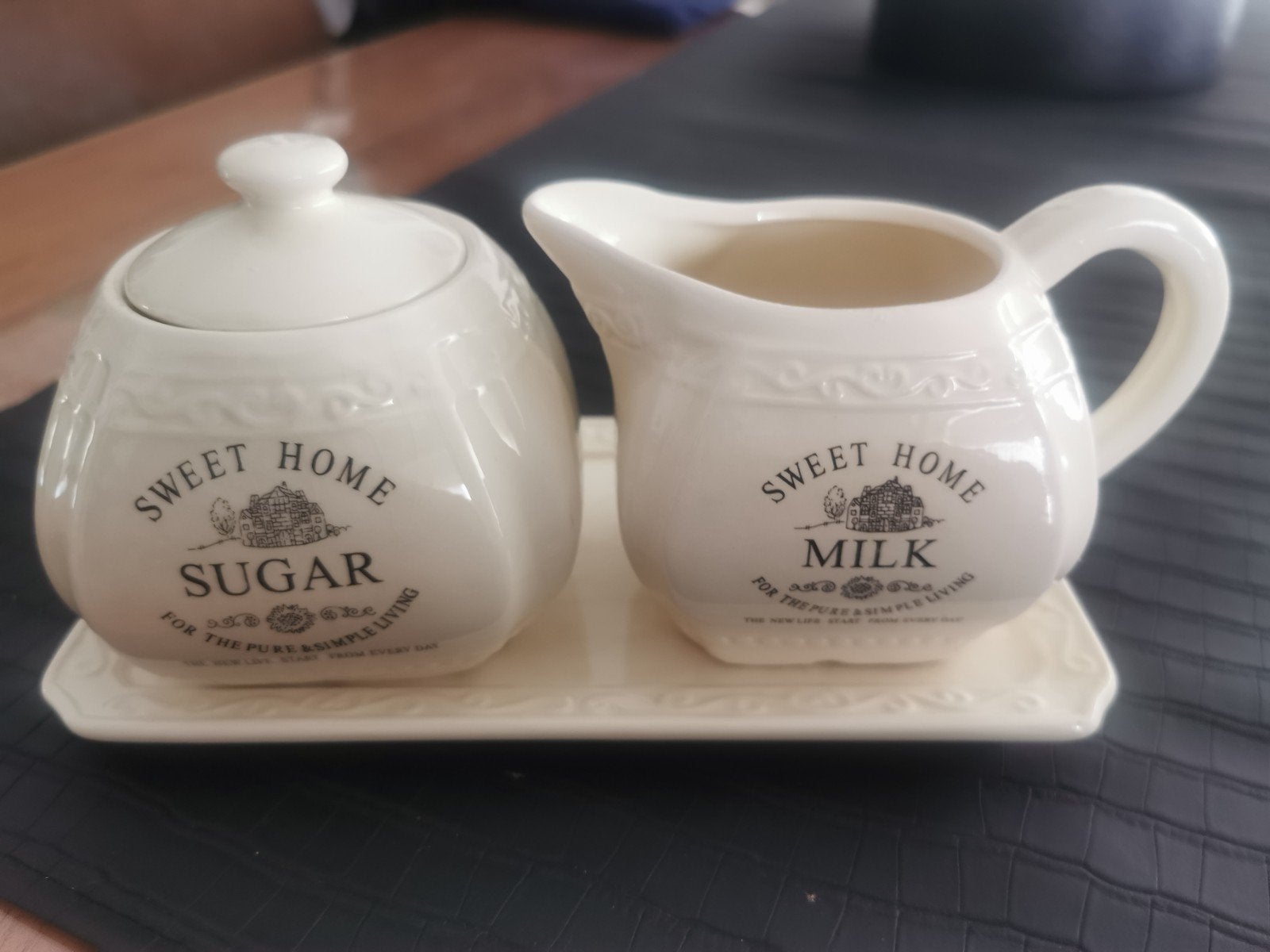 melk en suiker, Ophalen of Verzenden, Zo goed als nieuw, Landelijk/Boerenbont, Kan