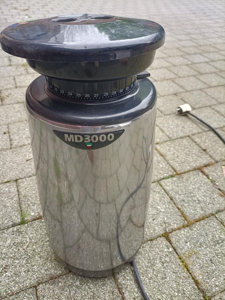 Moulin à café professionnel Faema MD3000, Enlèvement