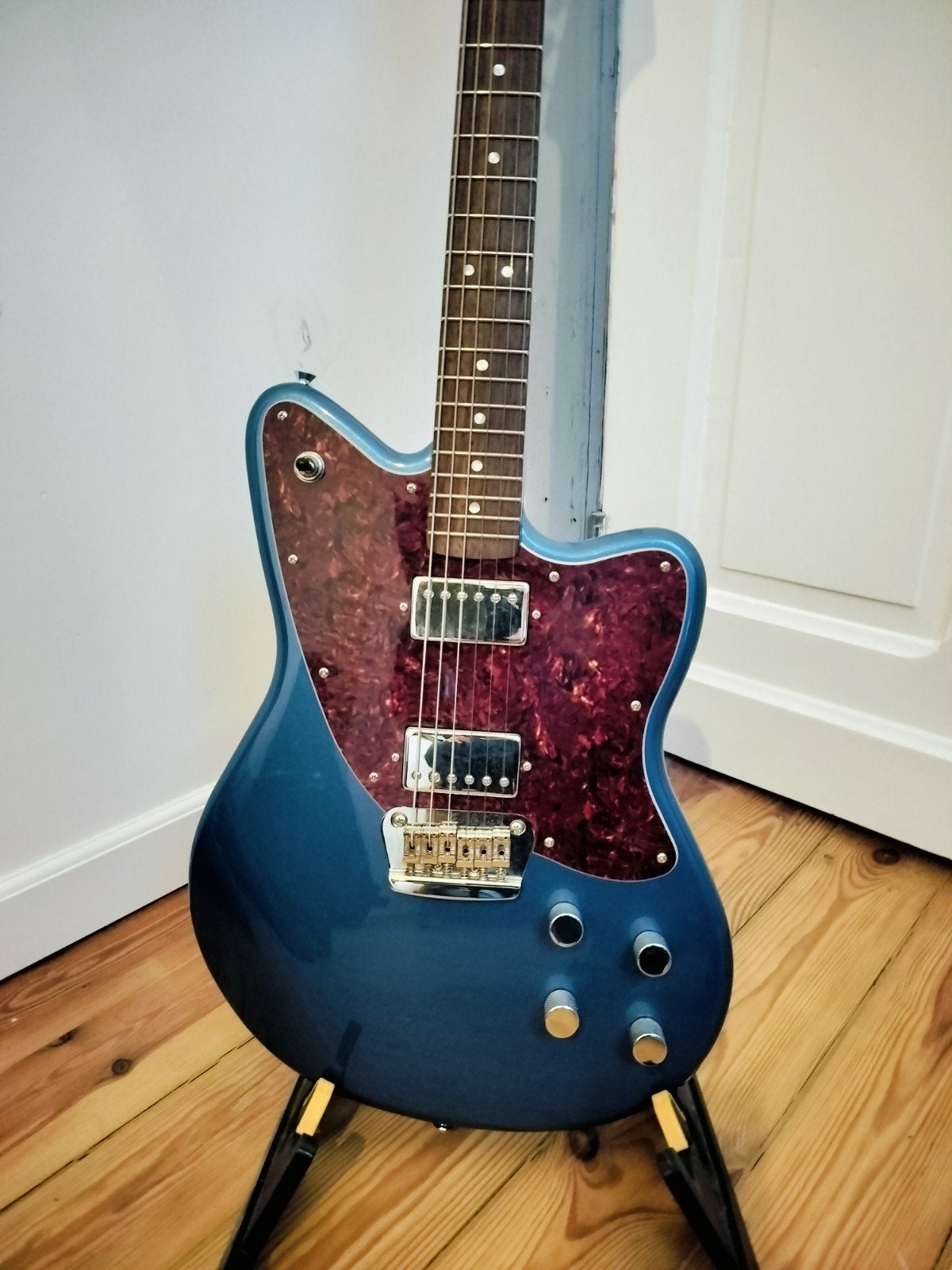 Squier Toronado, Muziek en Instrumenten, Snaarinstrumenten | Gitaren | Elektrisch, Ophalen, Fender