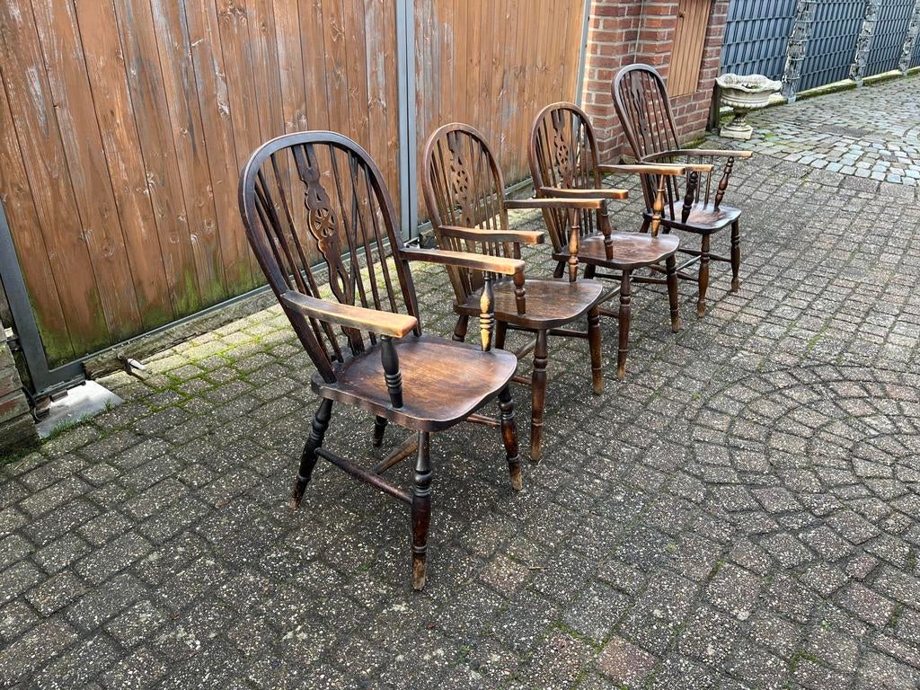 4 oude houten Windsor stoelen, verschillende prijzen, Antiek en Kunst, Ophalen