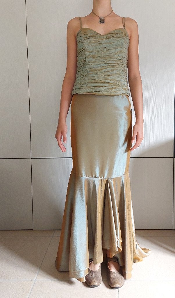 Olijfgroen suitekleed Musani Couture maat 36-38, Kleding | Dames, ANDERE, Galajurk, Ophalen of Verzenden, Zo goed als nieuw