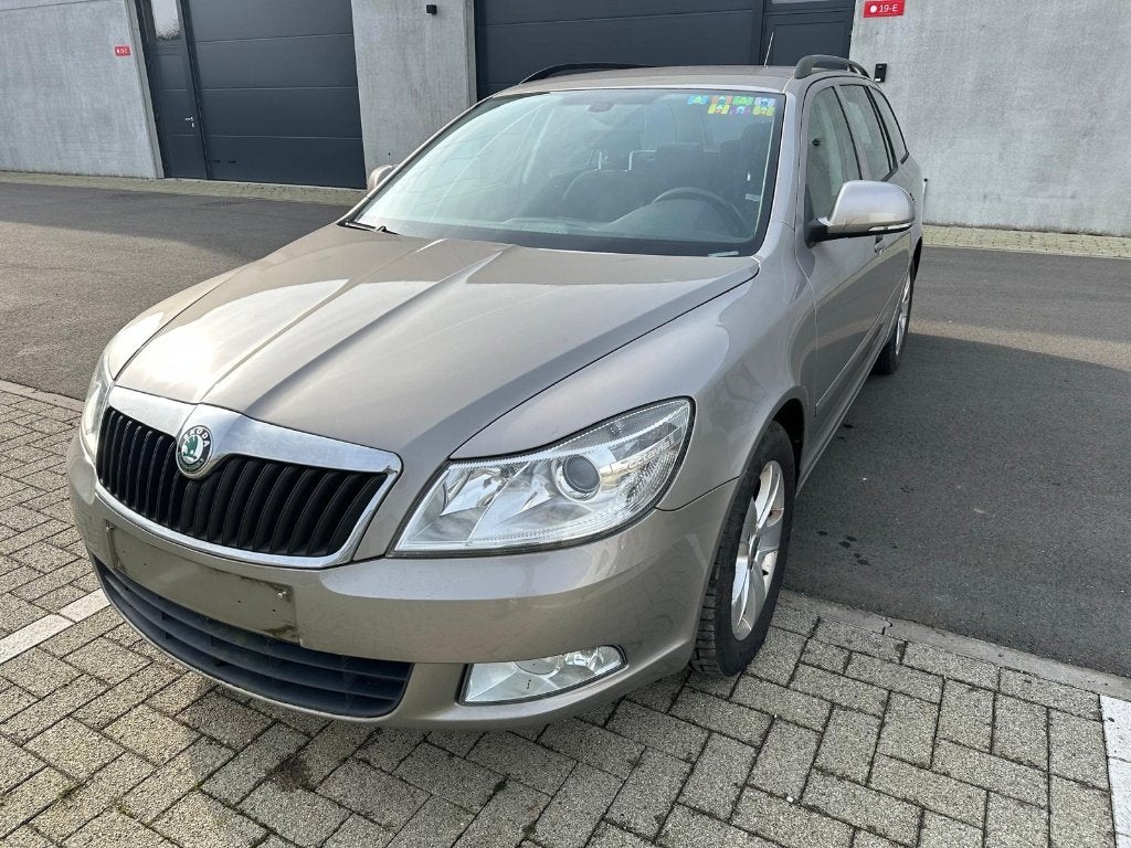 Skoda Octavia 1.6TDI, Voorwielaandrijving, Stof, Zwart, 4 cilinders