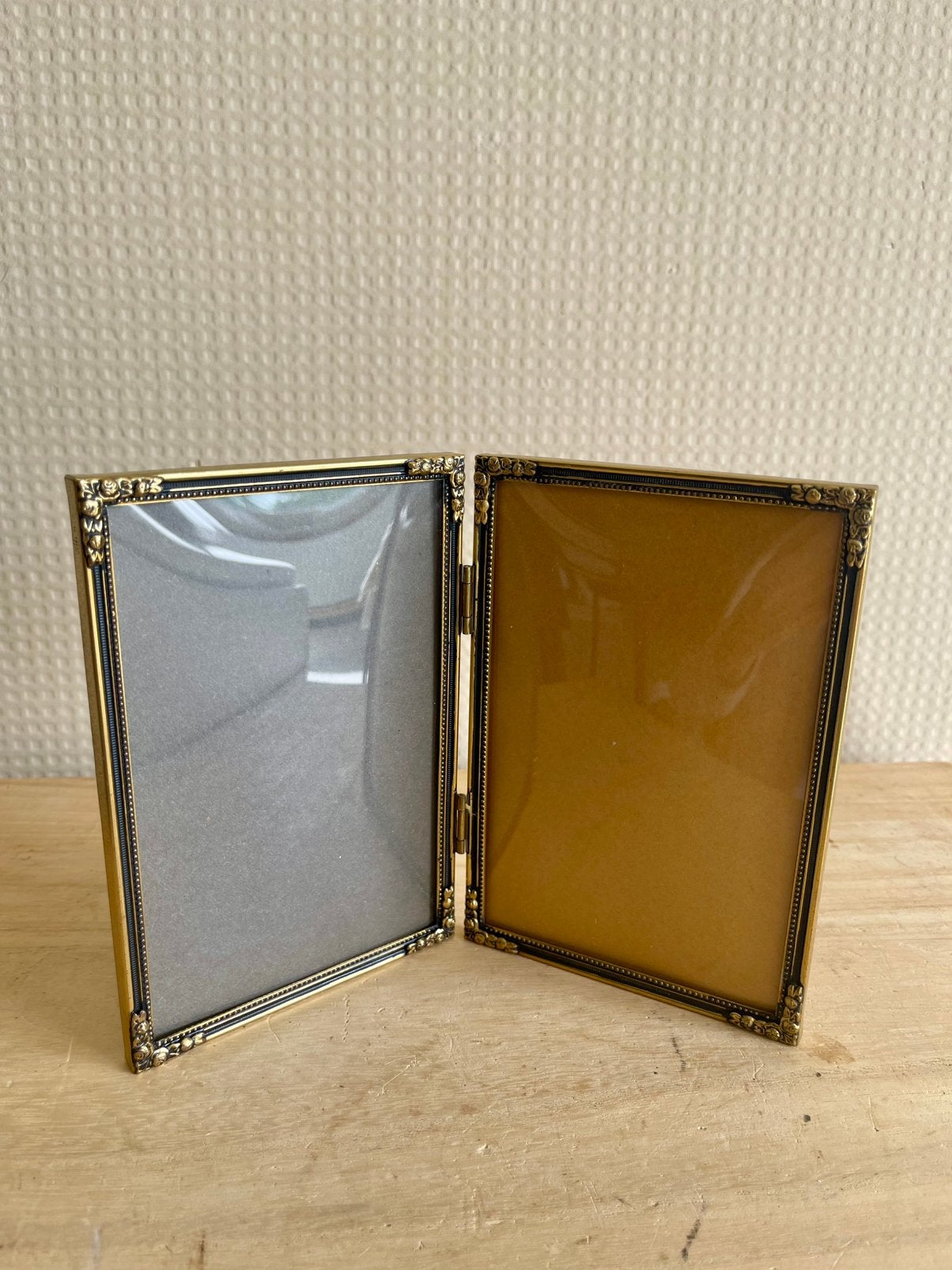 Vintage duo fotolijst met bol glas, Ophalen of Verzenden