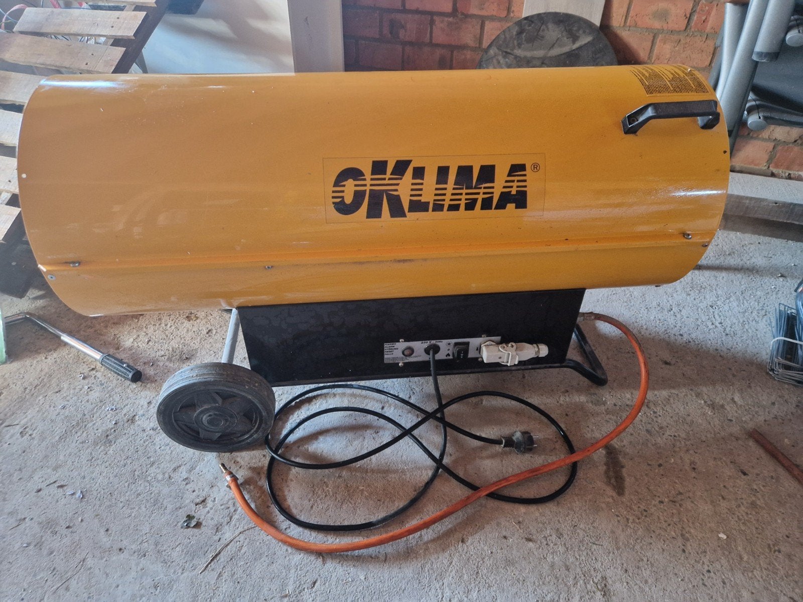 Oklima heteluchtkanon, Ophalen