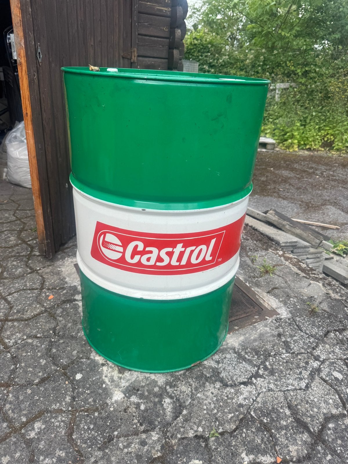 A vendre fut huile castrol yacco pensoil, Enlèvement, Comme neuf