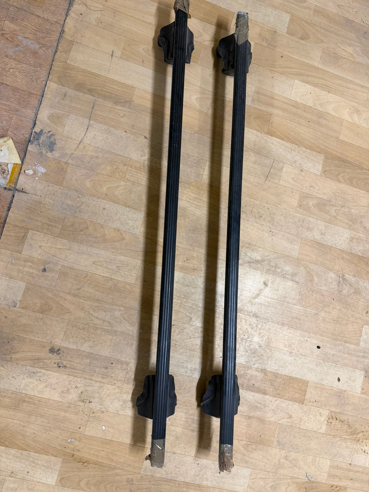 Barre de toit 120cm pour rails, Enlèvement, Comme neuf