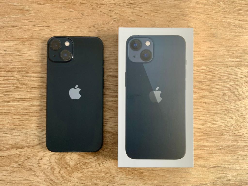 iPhone 13 - Blauw - 128 GB - met hoesje, kabel, screen…, Télécoms, Téléphonie mobile | Apple iPhone, 128 GB, IPhone 13, Comme neuf