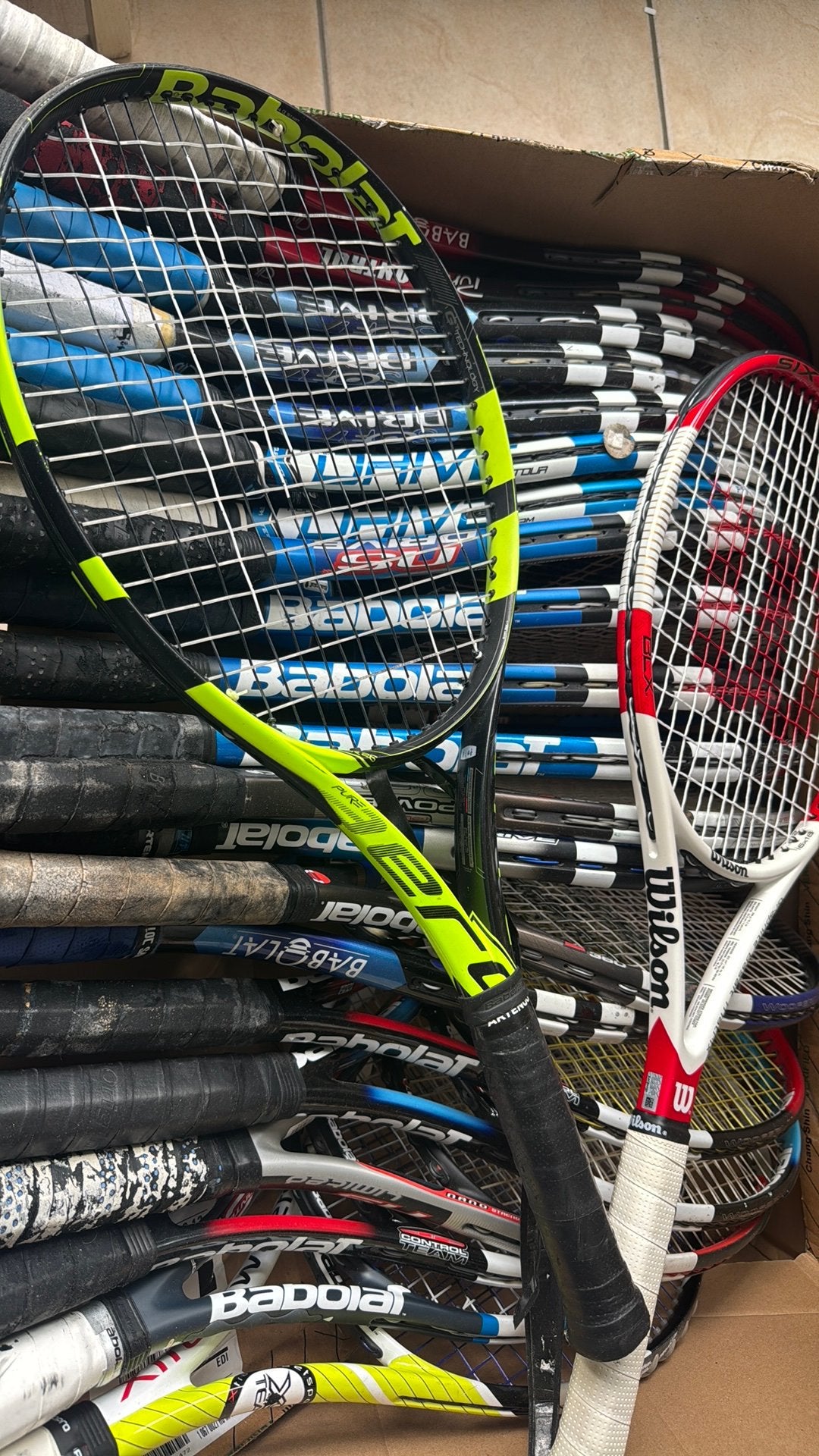 Raquette tennis model usine de test professionnel, Sports & Fitness, Enlèvement ou Envoi, Raquette, Comme neuf, L3