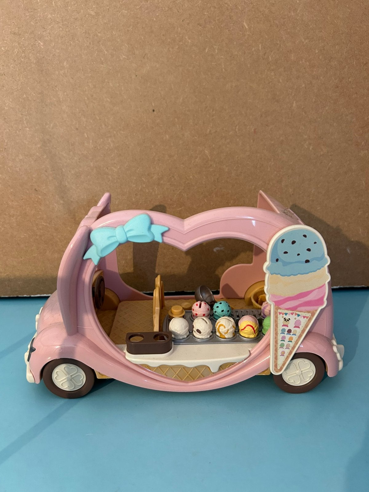 Famille Sylvanian - camion de crème glacée, Enlèvement ou Envoi, Comme neuf