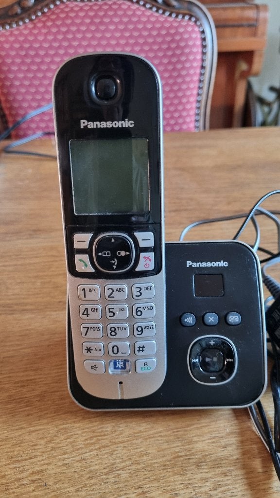 Telefone fixe Panasonic, Telecommunicatie, Vaste telefoons | Handsets en Draadloos, Ophalen, Zo goed als nieuw, 1 handset