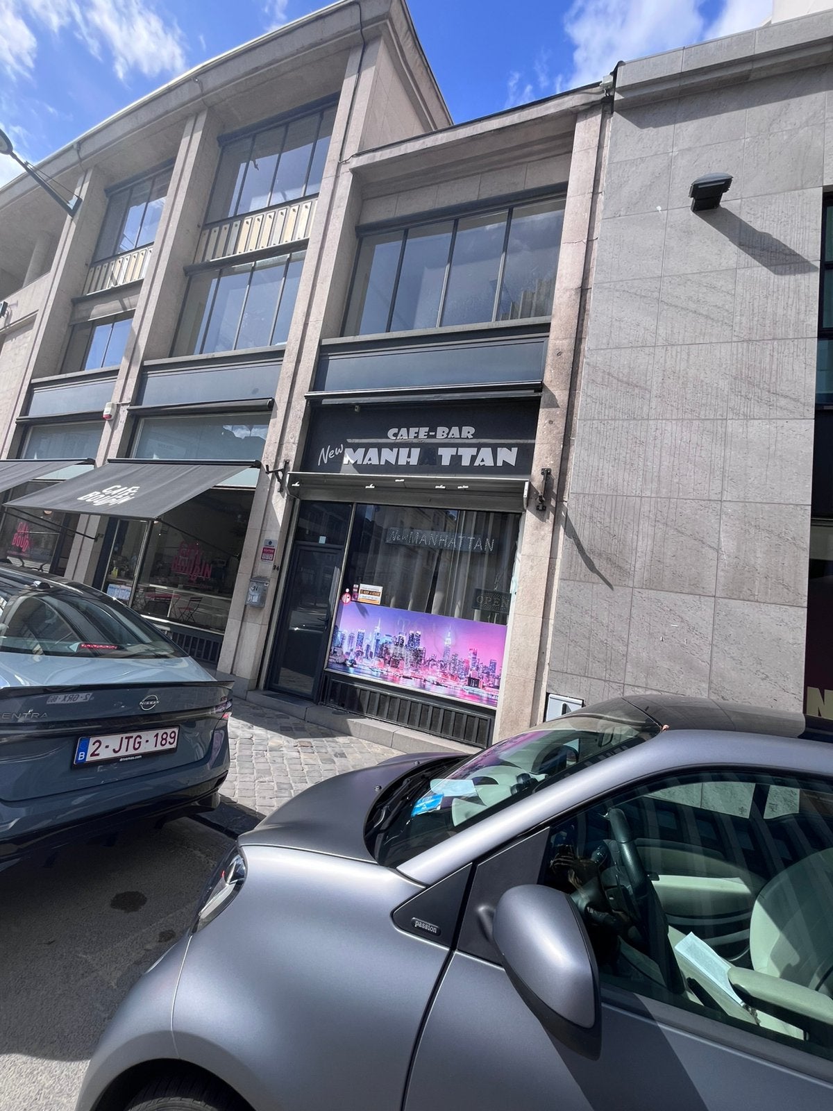 Commerciële grond te koop, Zakelijke goederen