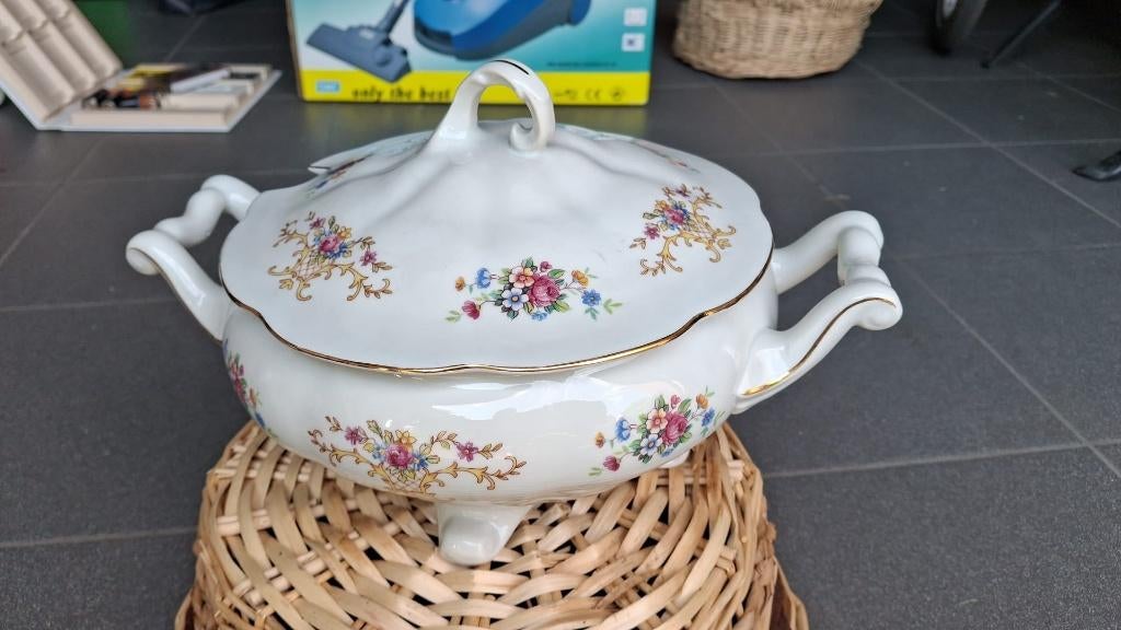 Porselein servies, Ophalen
