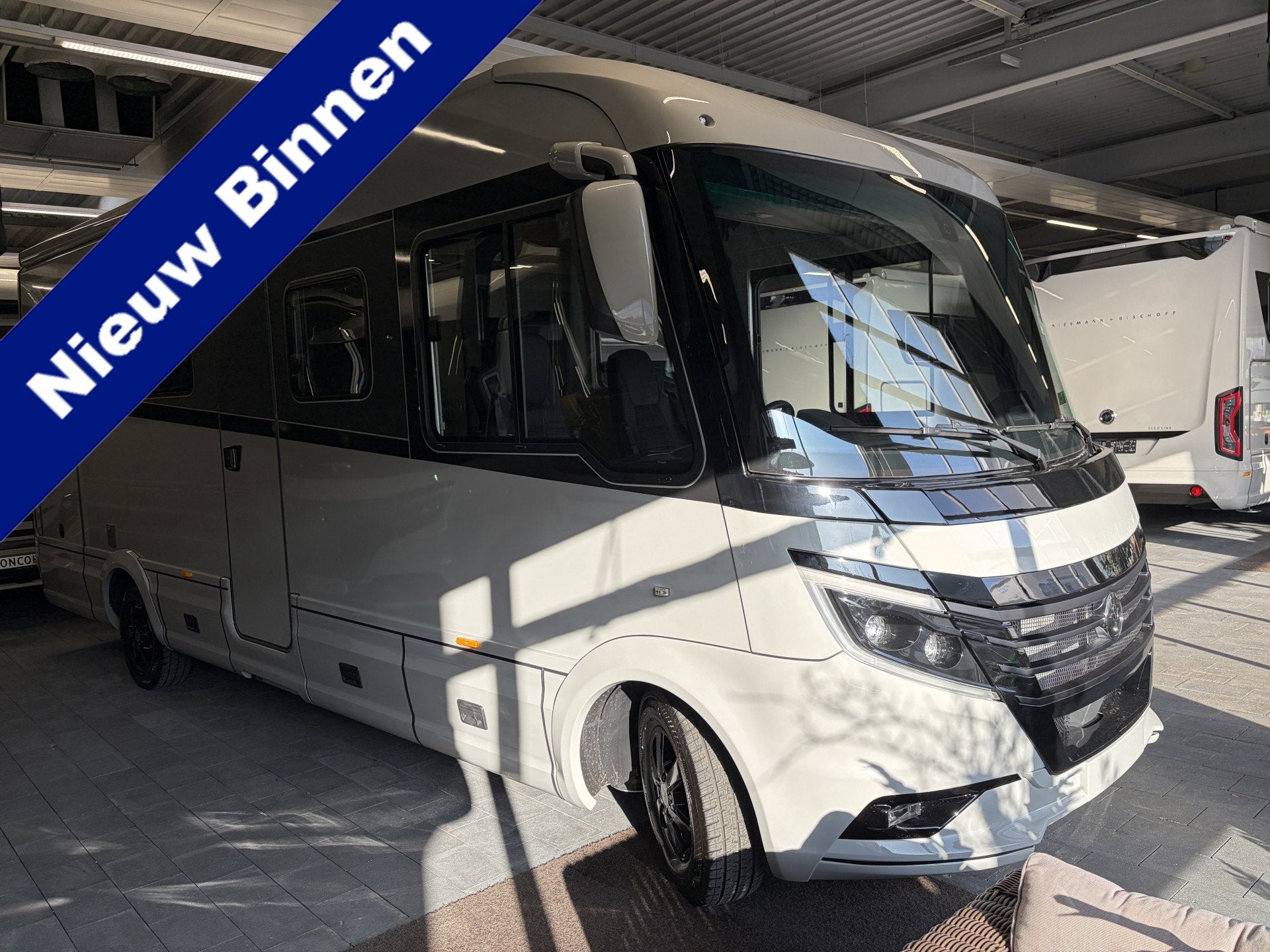 NIESMANN BISCHOFF ARTO 78E Mercedes Grijs zonder Hefbed, Niesmann+Bischoff, Diesel, Automatique, Mark@niesmannbischoff.nl