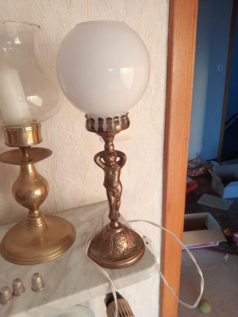 Antieke koperen lamp op netstroom, Ophalen of Verzenden