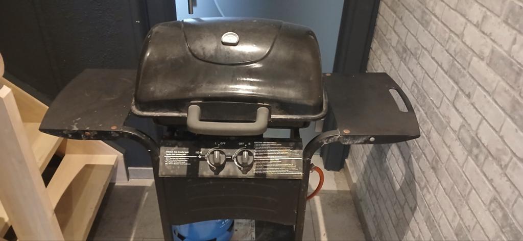 Gas barbecue (bbq) - inclusief 6L gasfles, Ophalen