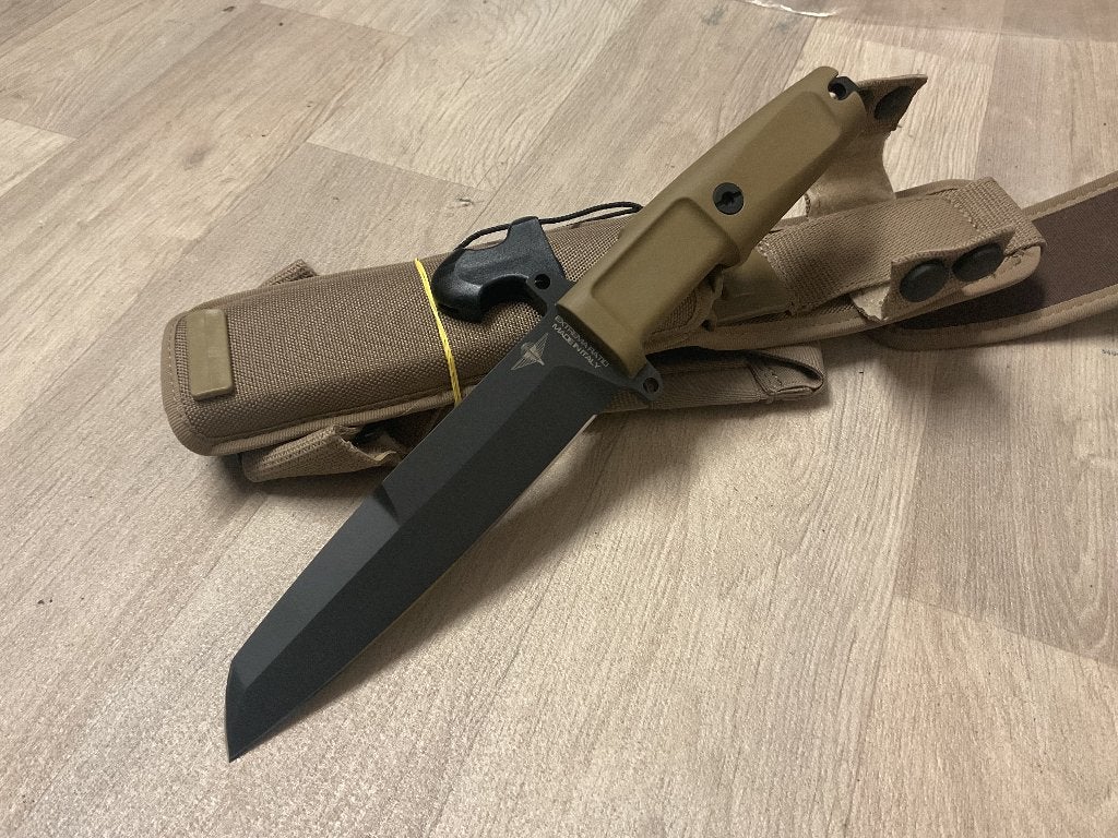 Couteau Extrema Ratio Task J n.i.b., Collections, Envoi, Armée de terre, Couteau ou Poignard