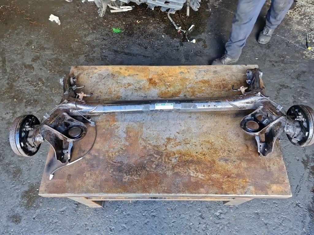 ESSIEU ARRIÈRE FWD Daihatsu Cuore (L251 / 271 / 276), Daihatsu, Info@daihatsu.de, Ef D Teile Und Service GmbH, Cannstatter Straße 46
70190  Stuttgart, DE