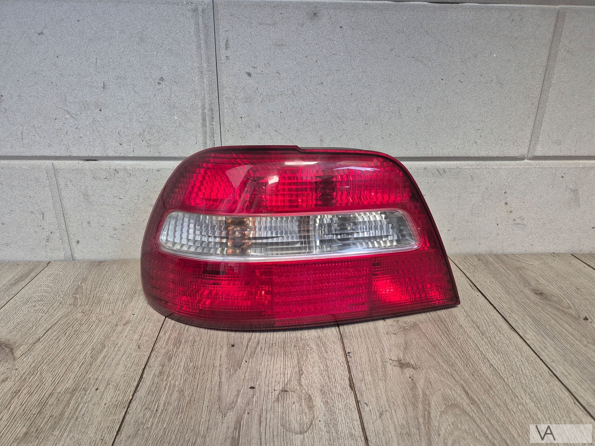 Achterlicht links van Volvo S40 2000 - 2004 facelift €50, Autos : Pièces & Accessoires, Éclairage, Volvo, Utilisé, Enlèvement ou Envoi