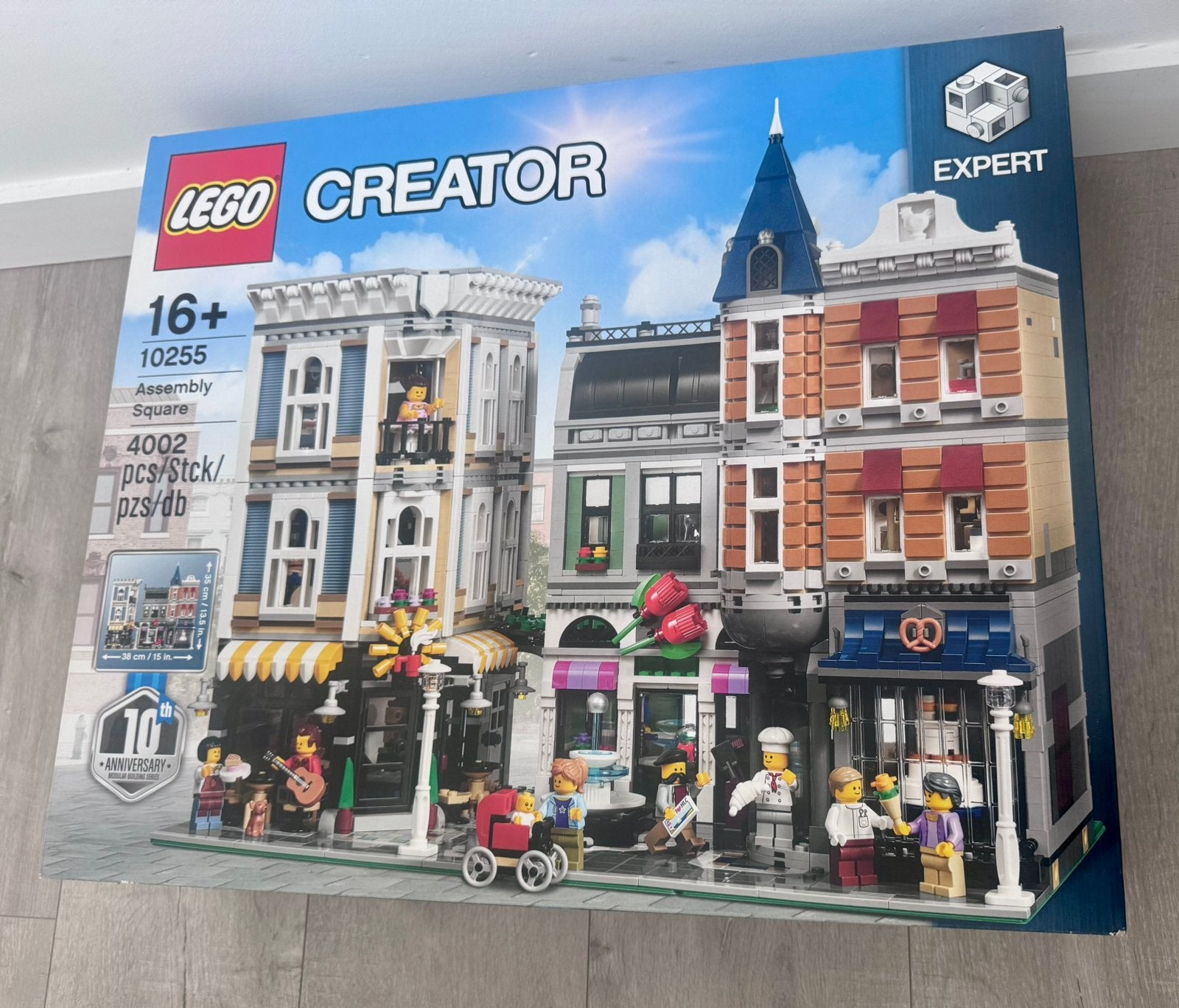 Lego 10255 Assembly Square - sealed, Kinderen en Baby's, Speelgoed | Duplo en Lego, Ophalen, Nieuw, Lego