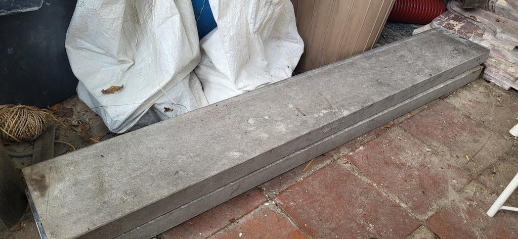 Tablet voor wandbekleding met drempels in blauw geslepen ste, Ophalen, Hardsteen