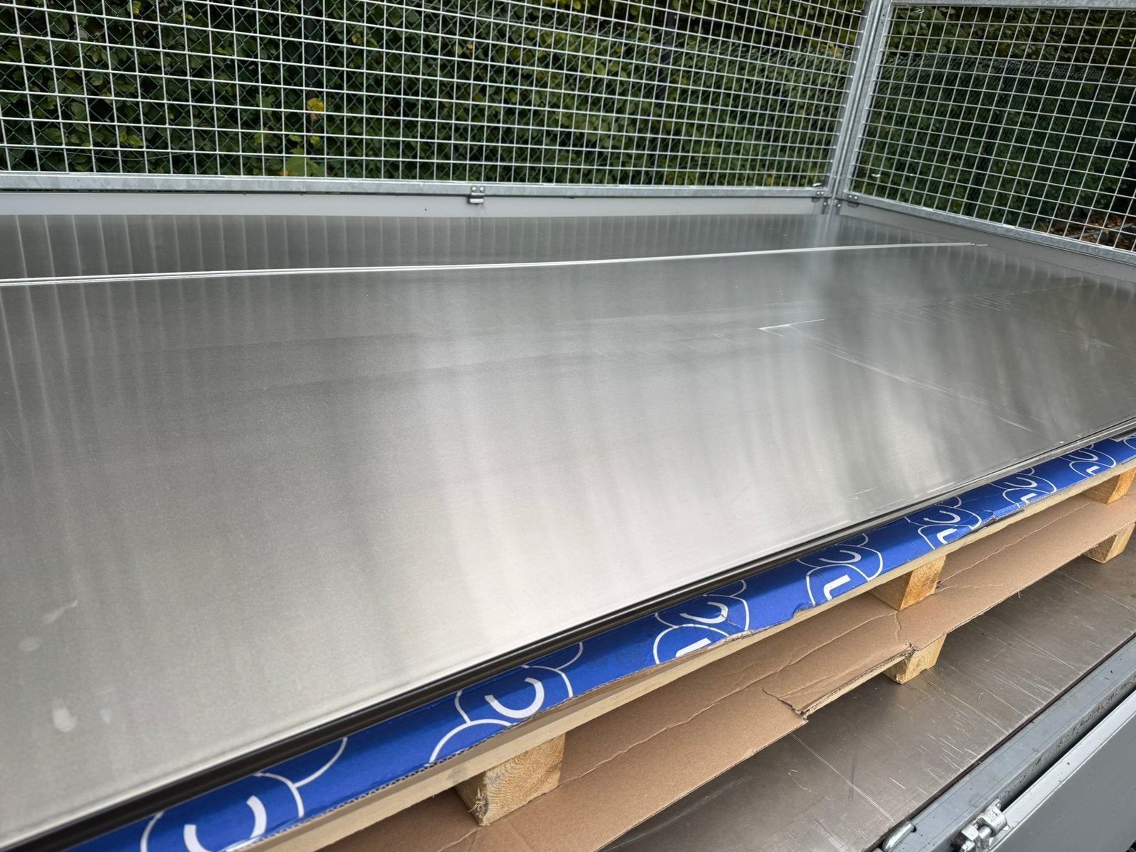 nieuwe reststukken lange aluminium platen meerdere diktes, Ophalen, Nieuw, Plinten
