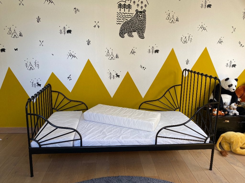 Meegroeibed Ikea (inclusief lattenbodem en matras), Ophalen, Lattenbodem