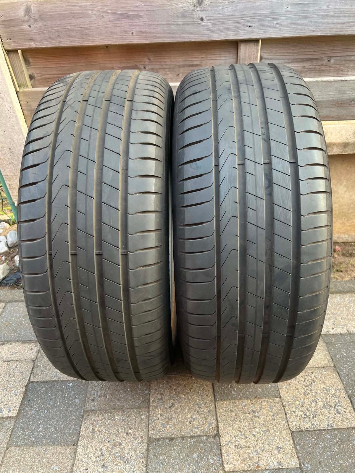 2 x PNEUS D'ÉTÉ PIRELLI 225/45/R18 DOT3725, Véhicule de tourisme, Pneus été, Enlèvement, Utilisé