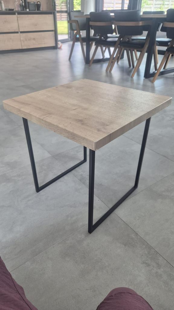 table d'appoint, Enlèvement, Comme neuf