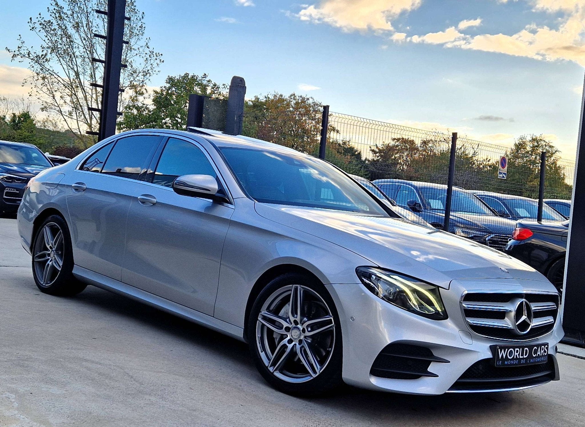 Mercedes-Benz E-Klasse E220 d PACK AMG - BOITE AUTO - VIRTUA, Autos, Cuir, Argent ou Gris, Entreprise, Noir