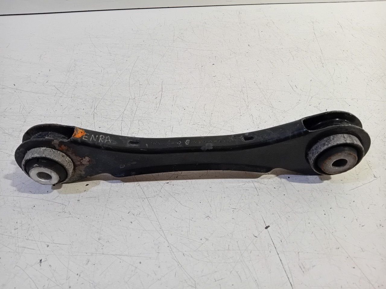 Draagarm rechts achter BMW 1 serie, Onderdelen@venauto.nl, Van der Ven Autorecycling B.V., Ettenseweg 76, 4706 PB Roosendaal, The Netherlands