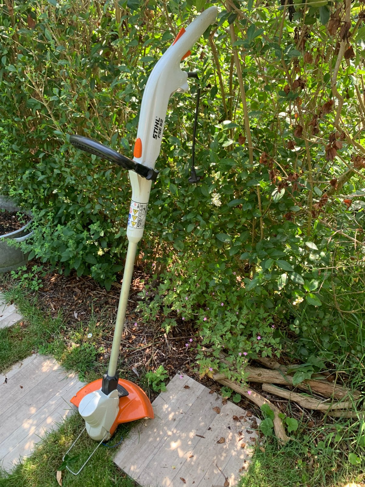 Elektrische grastrimmer Stihl, Enlèvement, Comme neuf, Essence