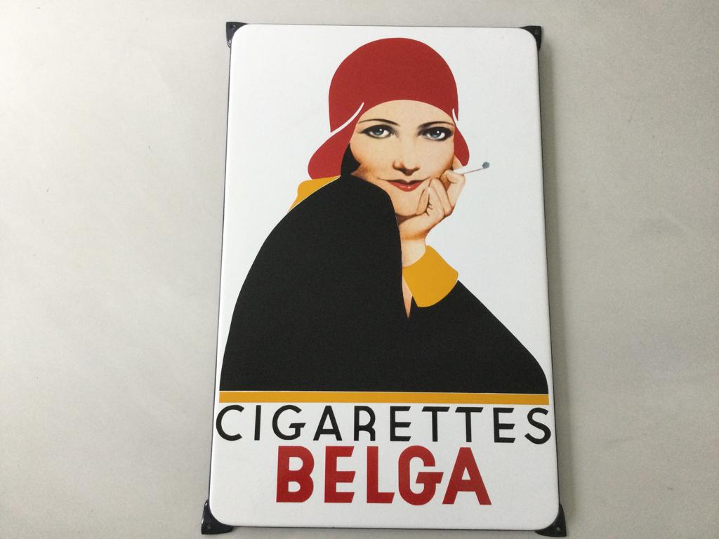 Publi BELGA émail rood geel zwart wit, Enlèvement ou Envoi