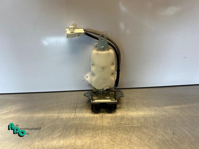 Mécanique de verrouillage hayon d'un Daihatsu Sirion (Sirio, Daihatsu, -, 3 mois de garantie, Utilisé