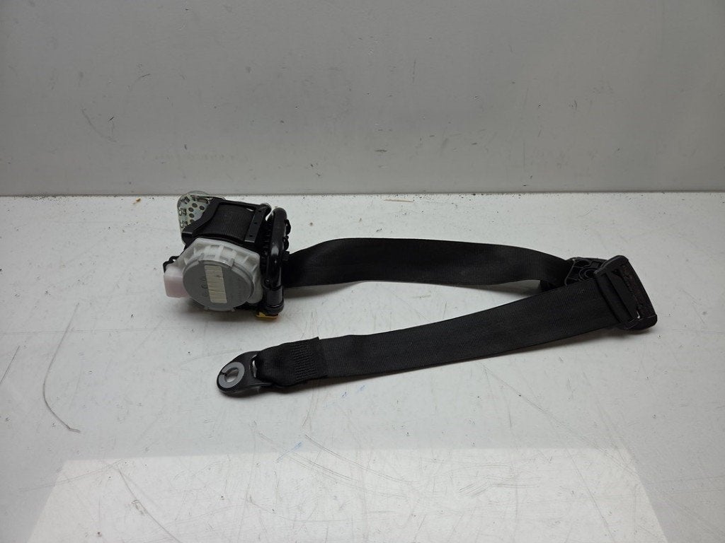 CEINTURE DE SECURITE AVANT DROIT A3 Sportback (8VA / 8VF), Utilisé, Audi