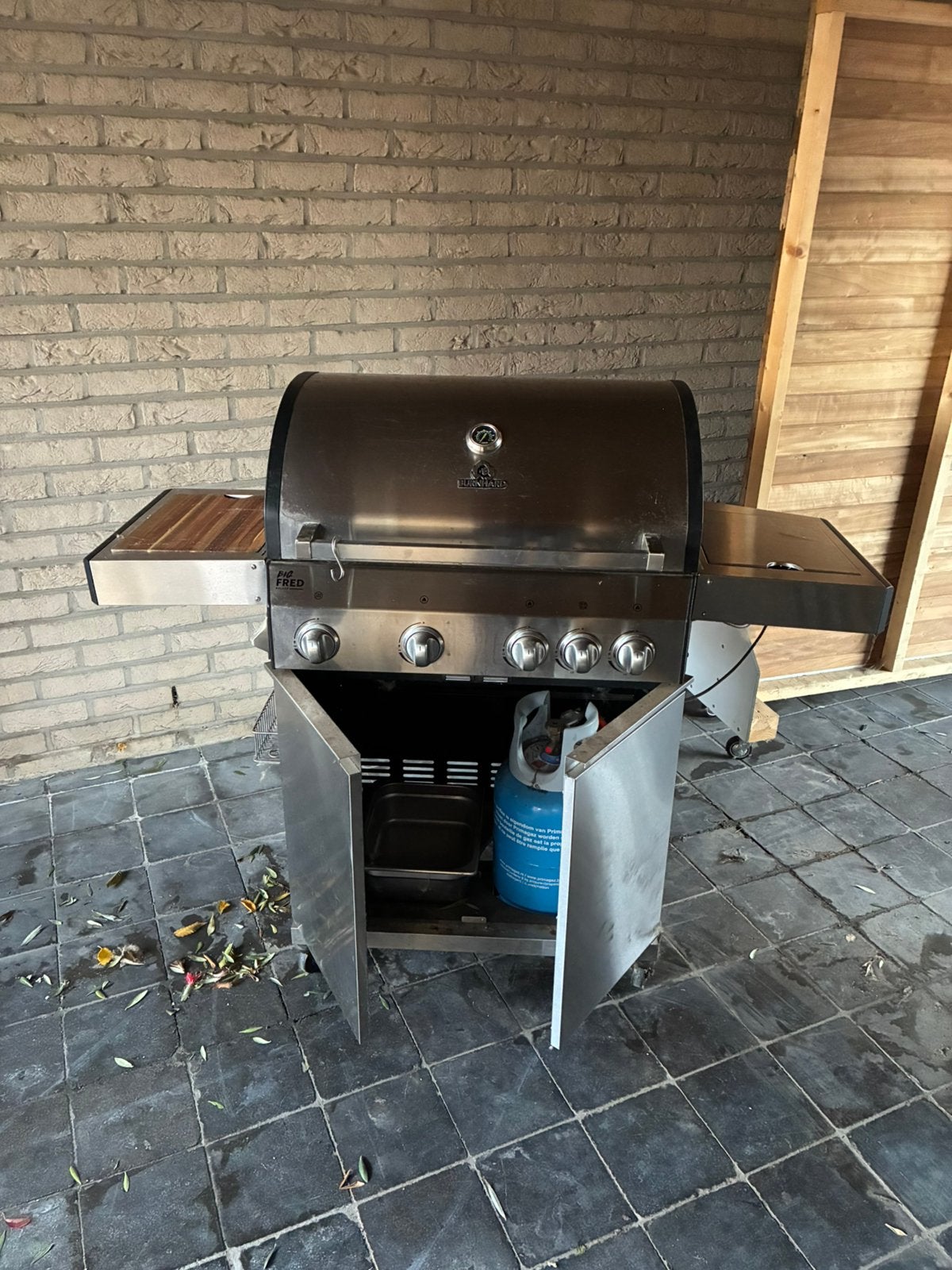 Gasbarbecue Burnhard, Tuin en Terras, Ophalen, Zo goed als nieuw