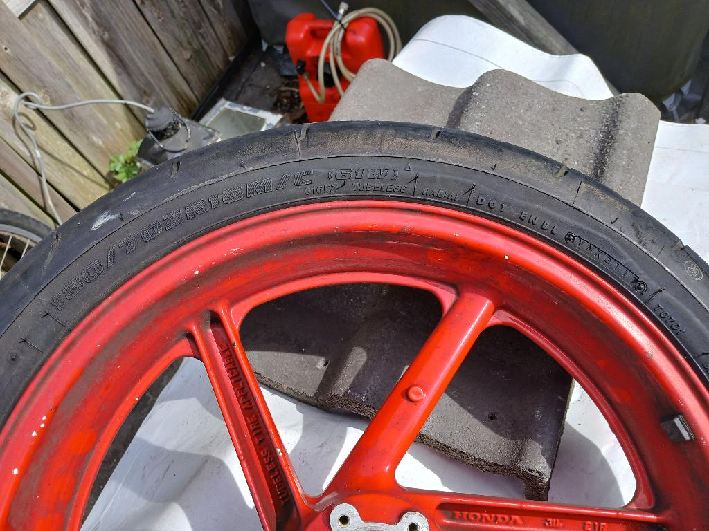 Te koop voorwiel honda fireblade 900rr sc33, Ophalen