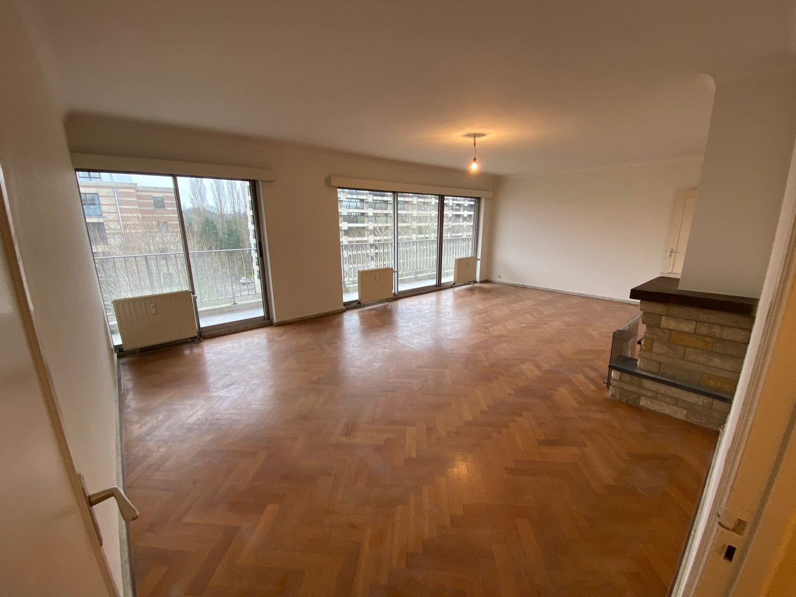 Loue appartement 100m2 à Uccle (non meublé), 50 m² ou plus, Bruxelles