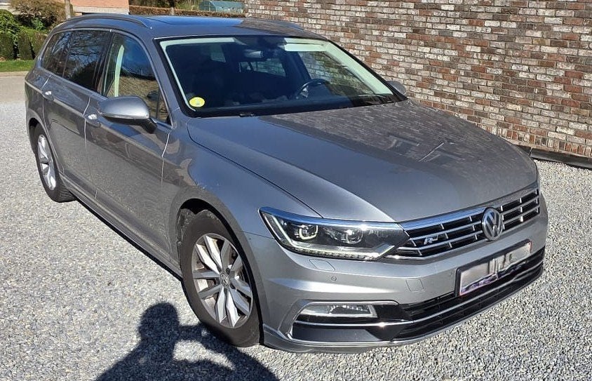 Volkswagen Passat R Line 1600 tdi DSG, Autos, Argent ou Gris, Euro 6, Alcantara, Noir