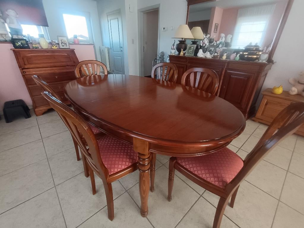 Eetkamer Kerselaar, Huis en Inrichting, Ophalen, Zo goed als nieuw, 4 tot 6 stoelen