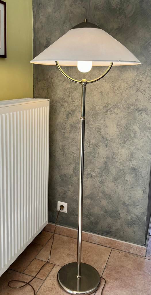 Vloerlamp, Ophalen, Gebruikt, 100 tot 150 cm, Lijkt sterk op de "La Chinoise" vloerlamp