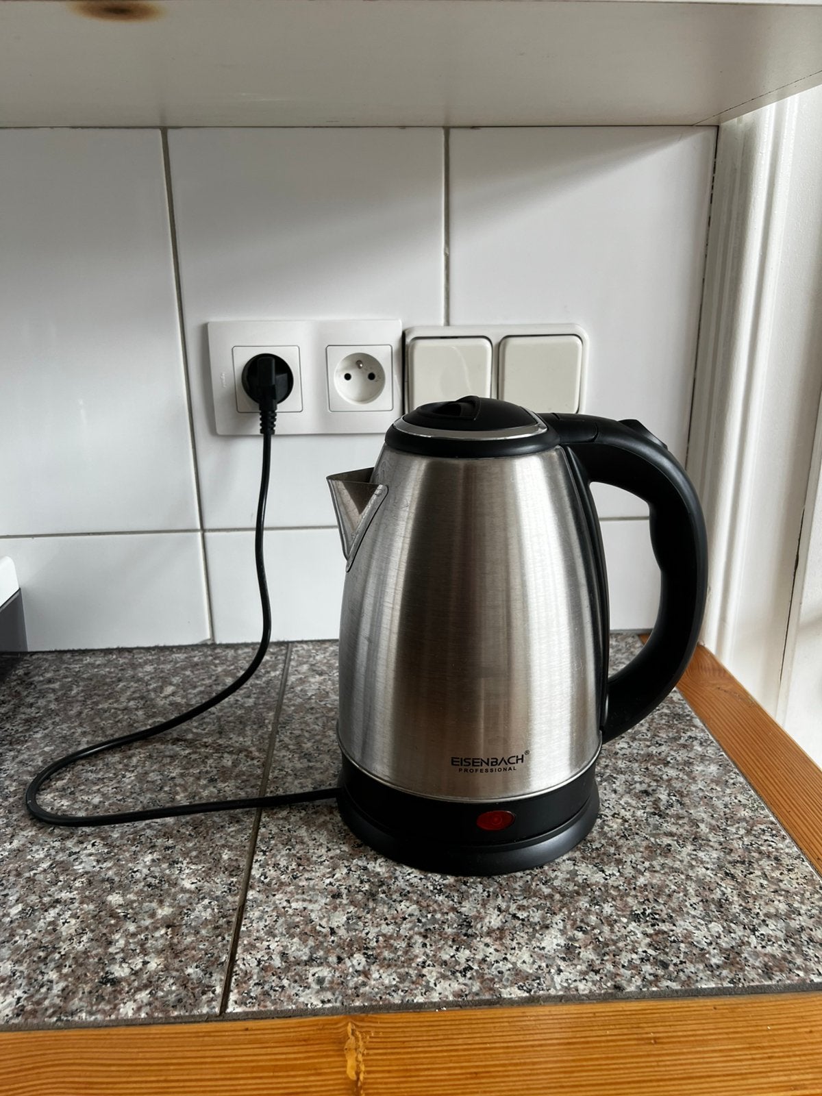 Bouilloire Eisenbach, Electroménager, 1 à 2 litres, Enlèvement, Comme neuf, Inox