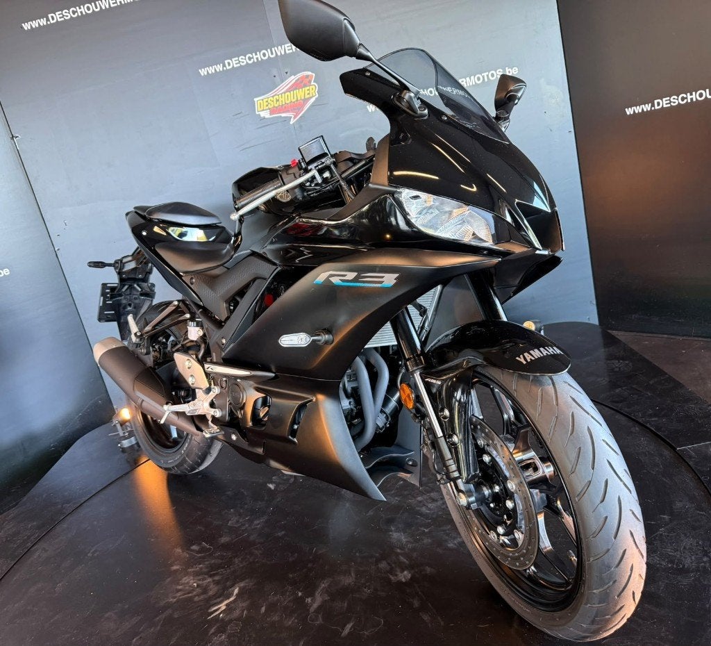 2024 YAMAHA R3 | MAAR 1636KM!, Motoren, 2 cilinders, 300 cc, Super Sport, Minimaal motorrijbewijs A2