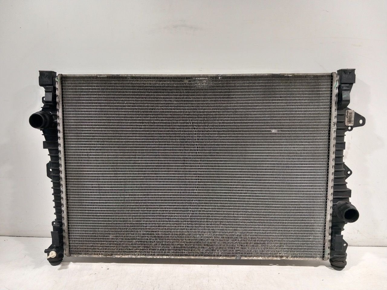 Radiateur Land Rover Discovery, Onderdelen@venauto.nl, Van der Ven Autorecycling B.V., Land Rover, Ettenseweg 76, 4706 PB Roosendaal, The Netherlands