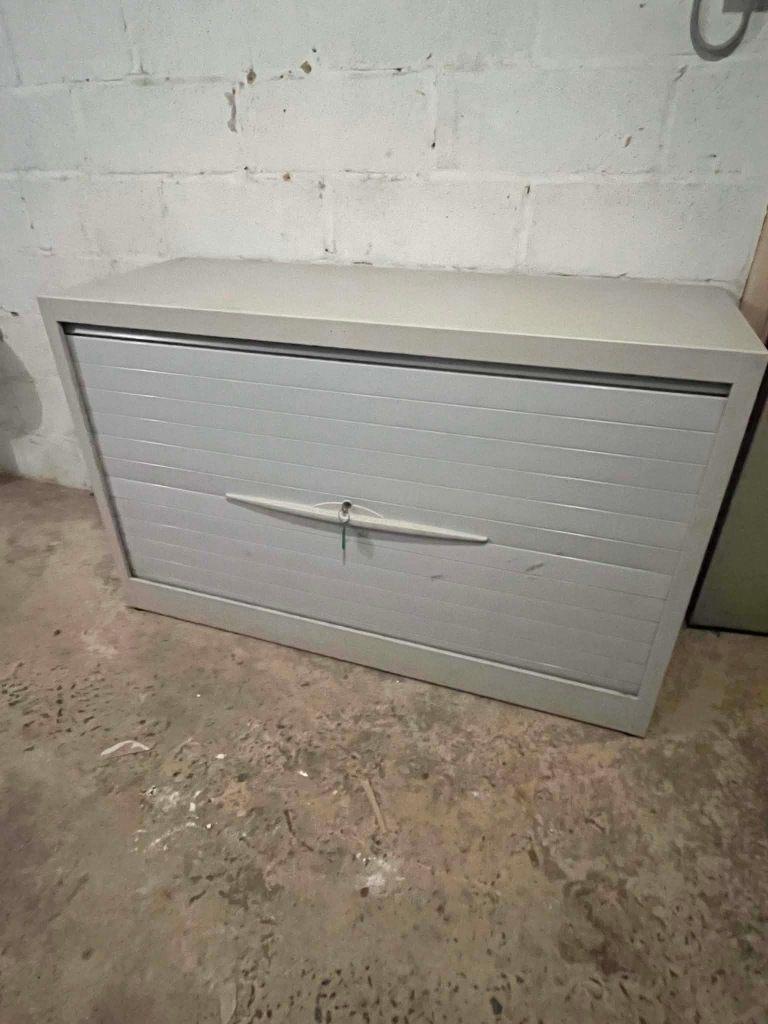 Armoire rangement, 25 à 50 cm, Moins de 100 cm, 100 à 150 cm, Enlèvement
