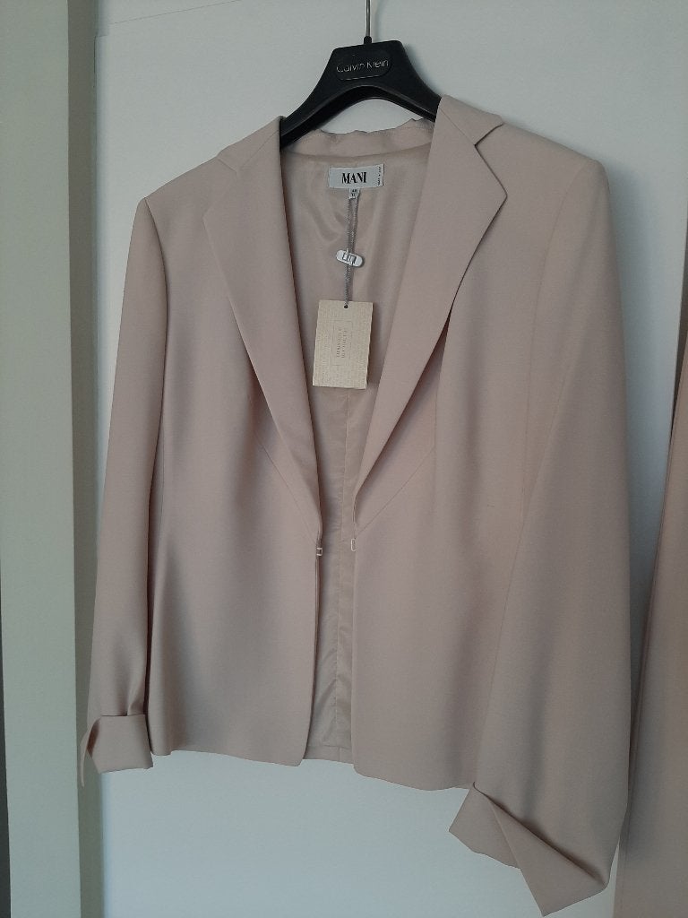 Mani mooi beige ensemble mt 46 (kleine maat), Kleding | Dames, Gelegenheidskleding, Overige typen, Beige, Maat 46/48 (XL) of groter