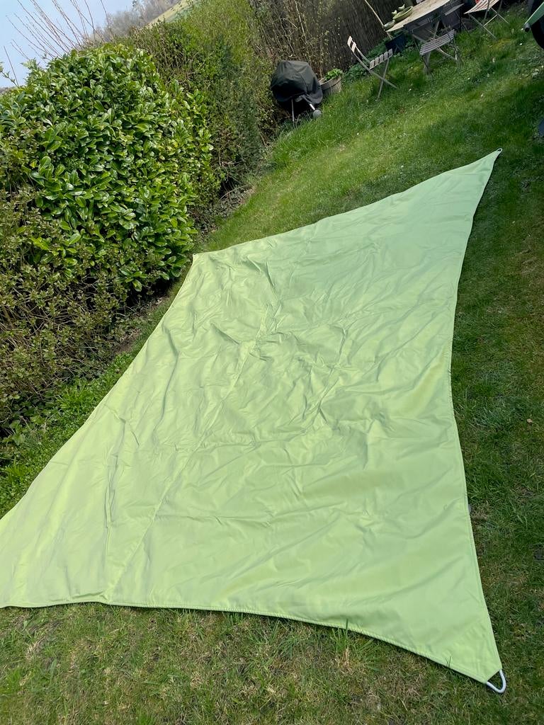UMBROSA 2 VOILES d’OMBRAGE + POTEAUX ET ACCESSOIRES, Tuin en Terras, Schaduwdoeken, Gebruikt, Ophalen