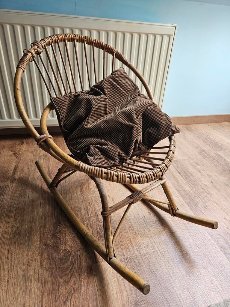 Fauteuil à bascule pour enfant ou décoration, Enlèvement ou Envoi