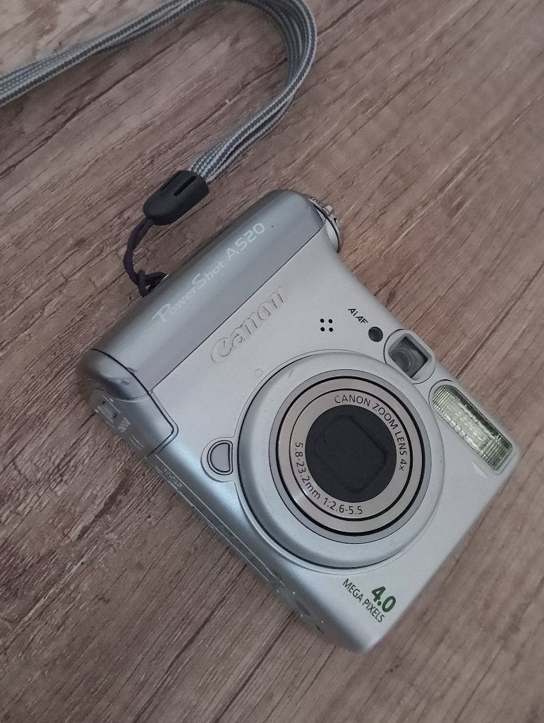 Appareil photo numérique compact PowerShot A520, TV, Hi-fi & Vidéo, Canon, 4 à 7 fois, 4 mégapixels, Comme neuf