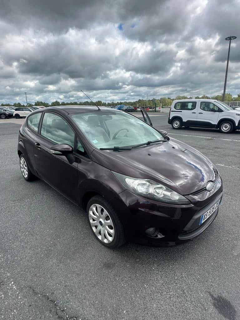 Ford Fiesta Diesel économique–Entretien complet –Aucun frais, Auto's, Voorwielaandrijving, Elektrische ramen, Overige kleuren