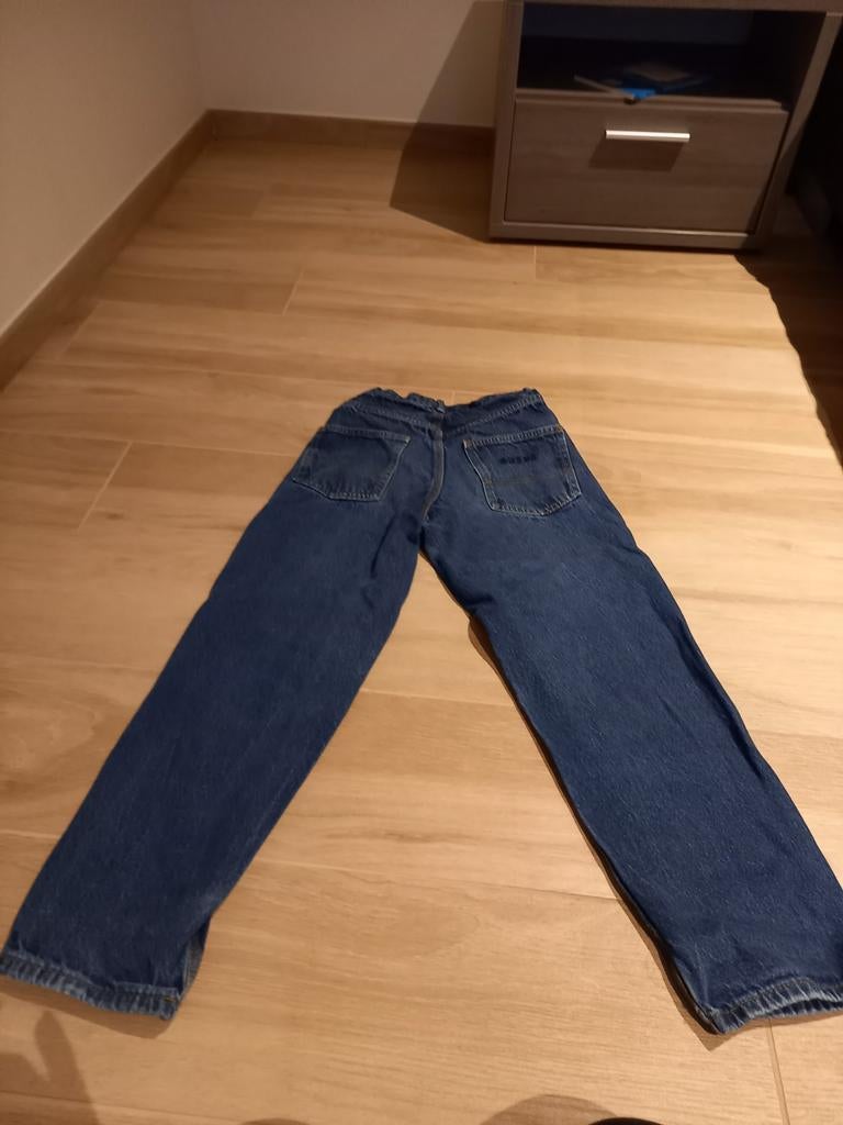 Skatebroek maat 22/28, Enlèvement